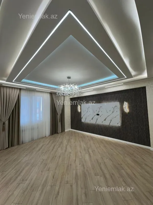 Satılır 3 otaqlı yeni tikili 135 m²
