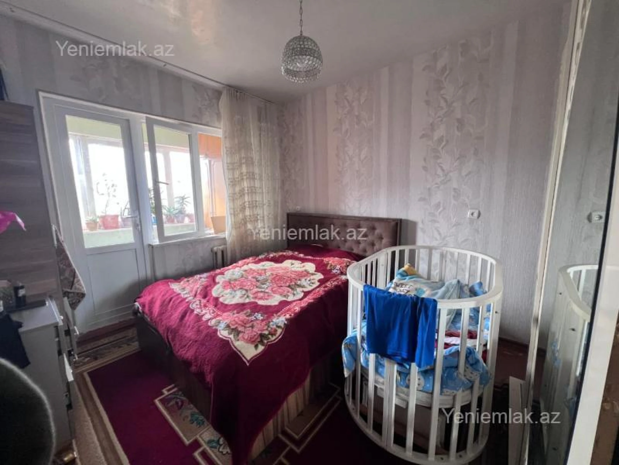 Satılır 4 otaqlı köhnə tikili 110 m²