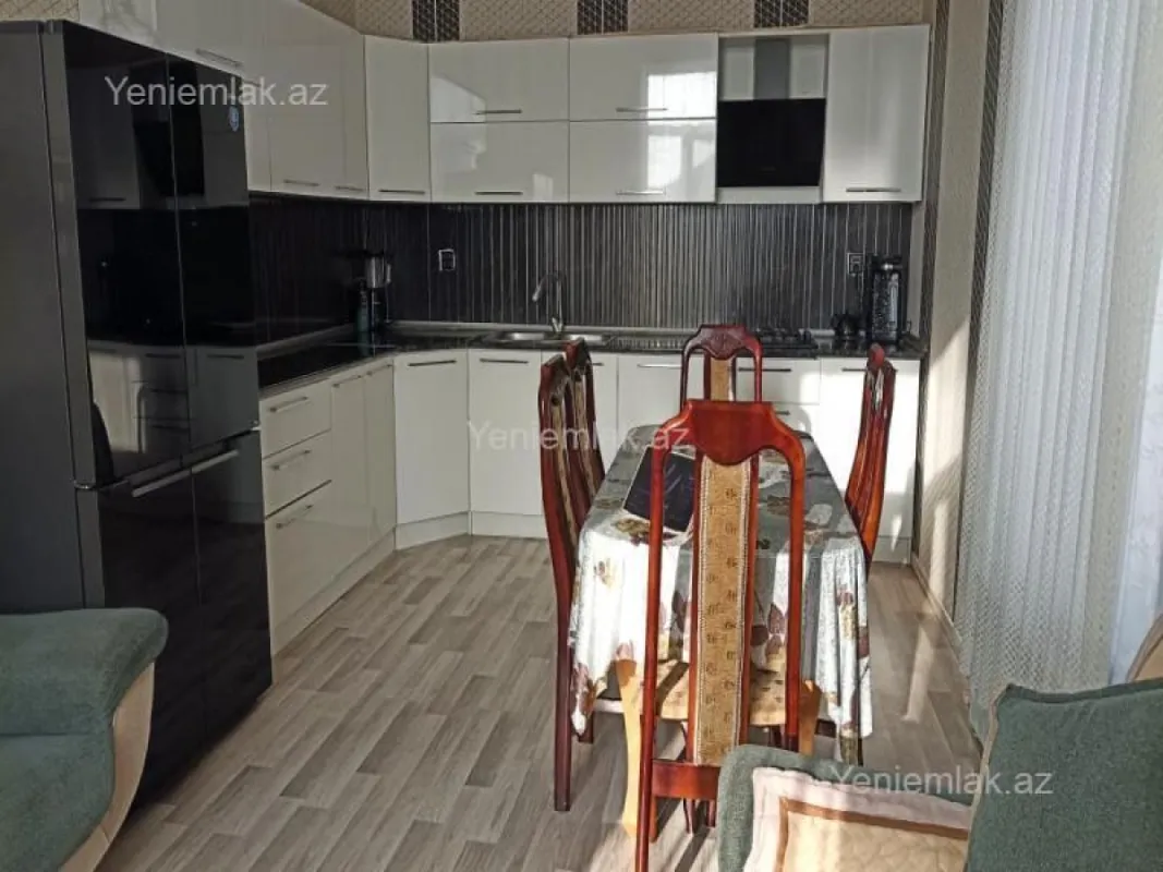 Satılır 5 otaqlı həyət evi 147 m²