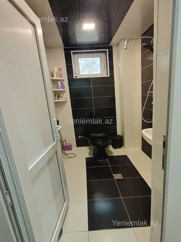 Satılır 5 otaqlı həyət evi 147 m²