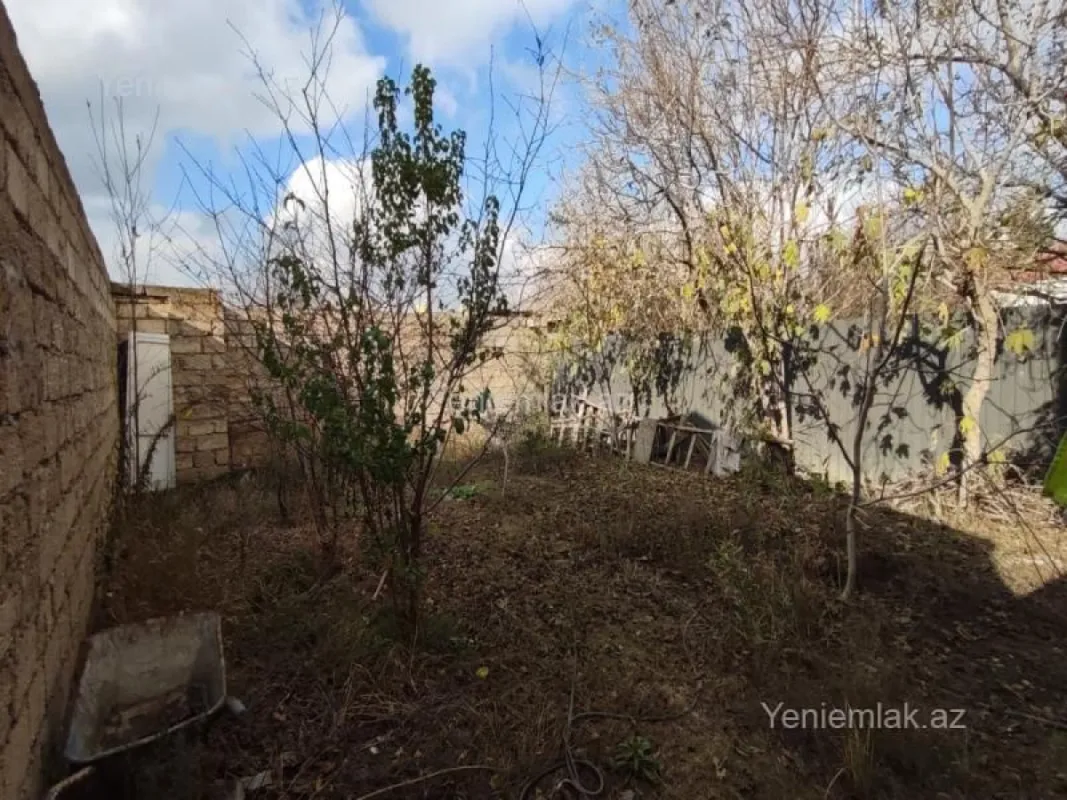 Satılır 5 otaqlı həyət evi 147 m²