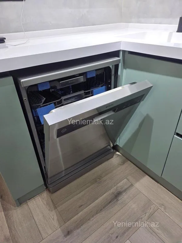 Satılır 3 otaqlı yeni tikili 85 m²