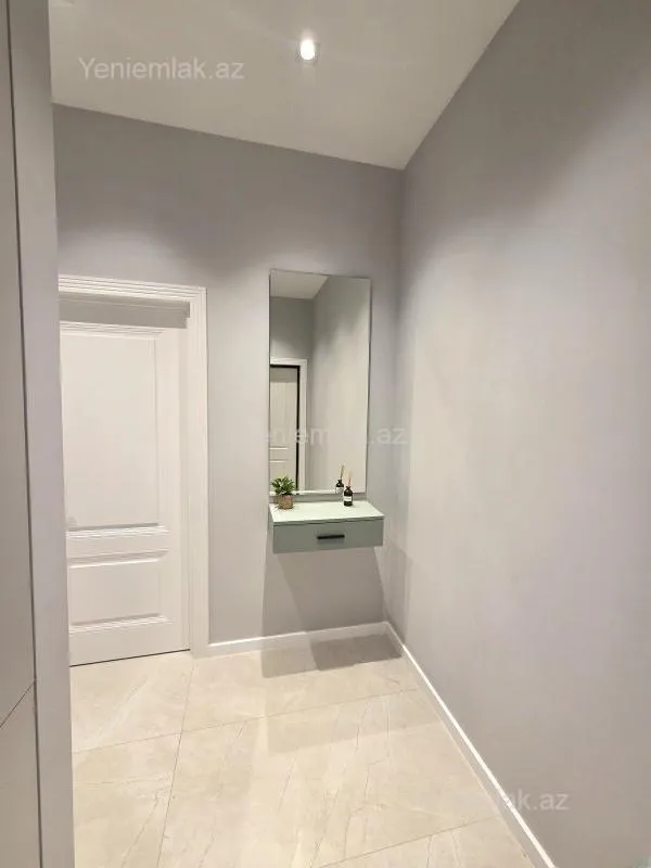 Satılır 3 otaqlı yeni tikili 85 m²