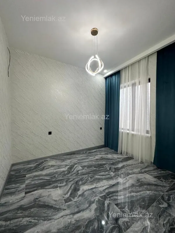 Satılır 4 otaqlı həyət evi 140 m²