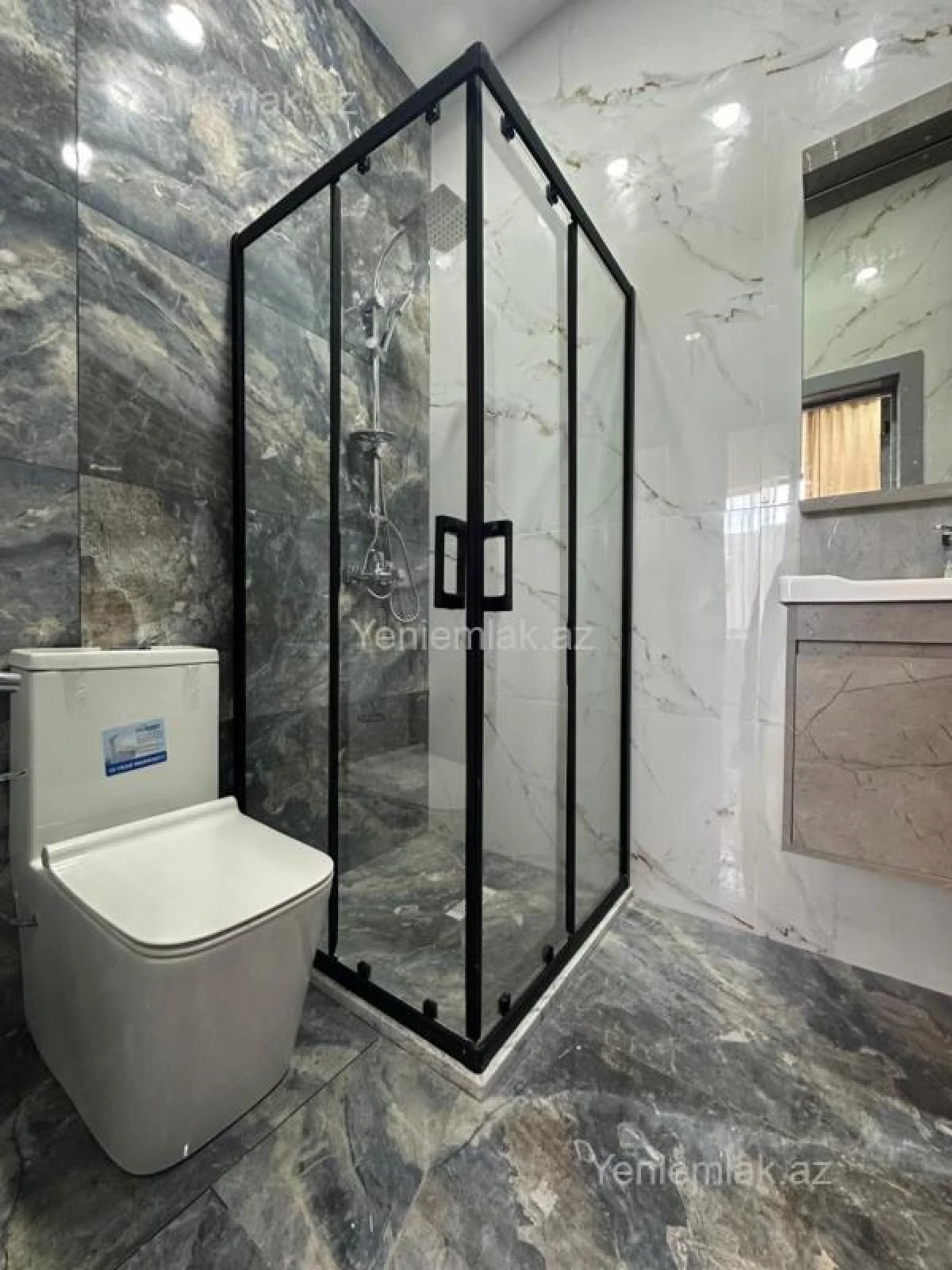 Satılır 4 otaqlı həyət evi 140 m²