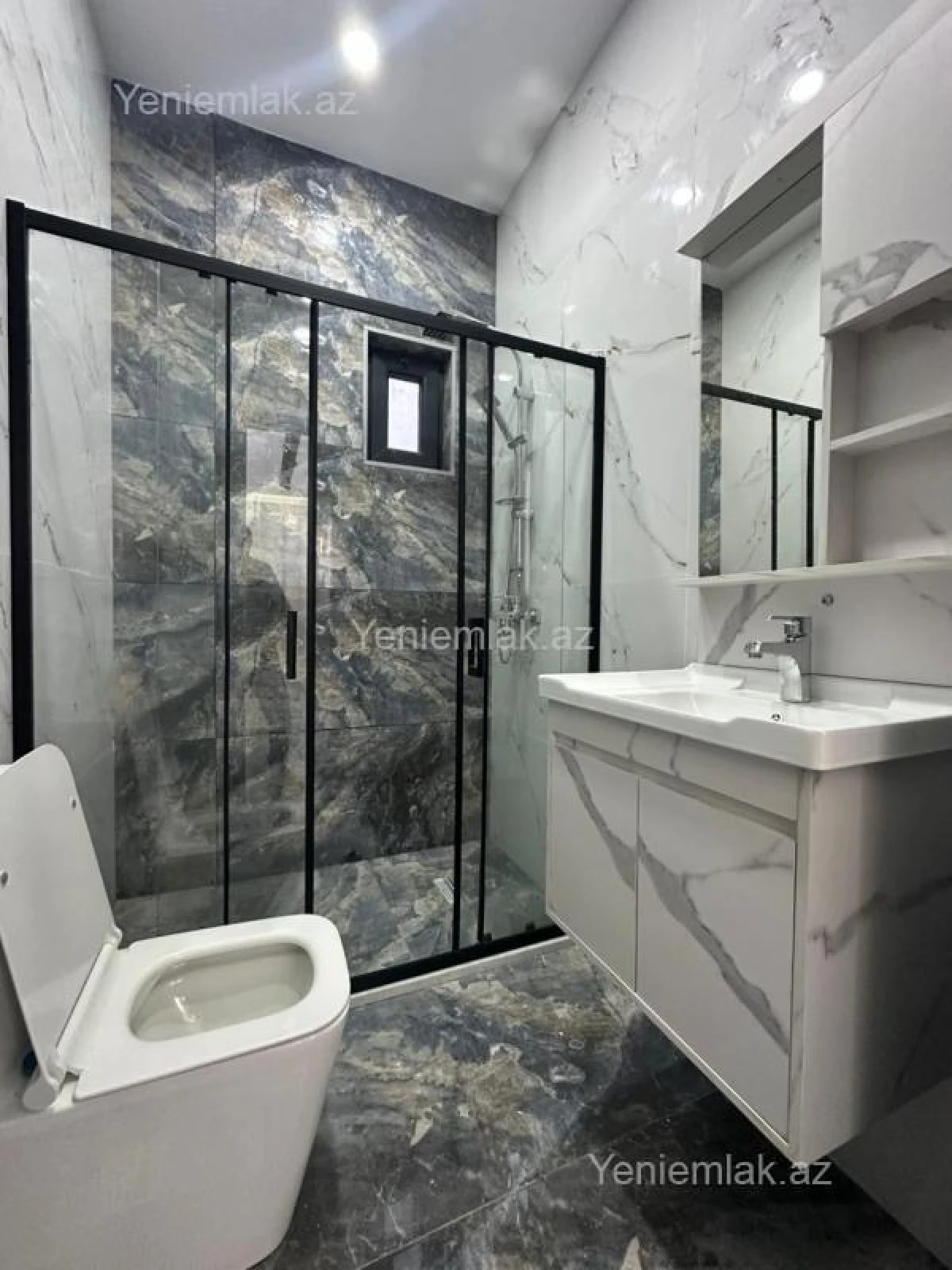 Satılır 4 otaqlı həyət evi 140 m²