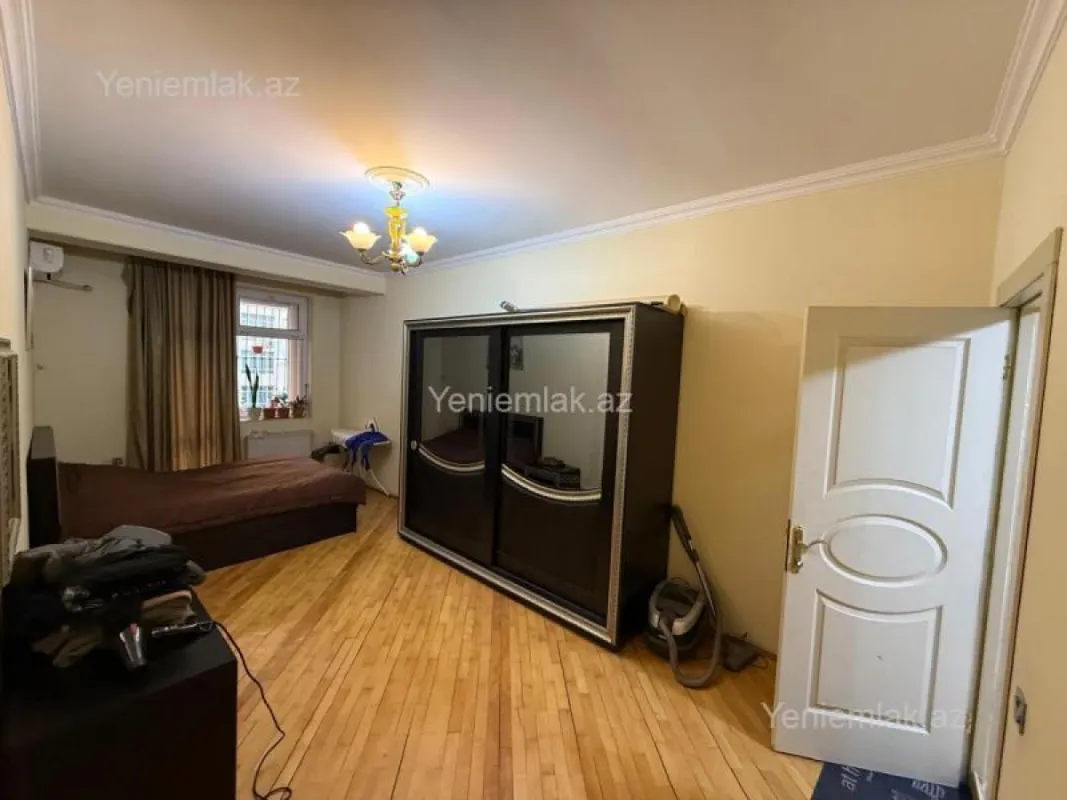 Satılır 3 otaqlı yeni tikili 152 m²