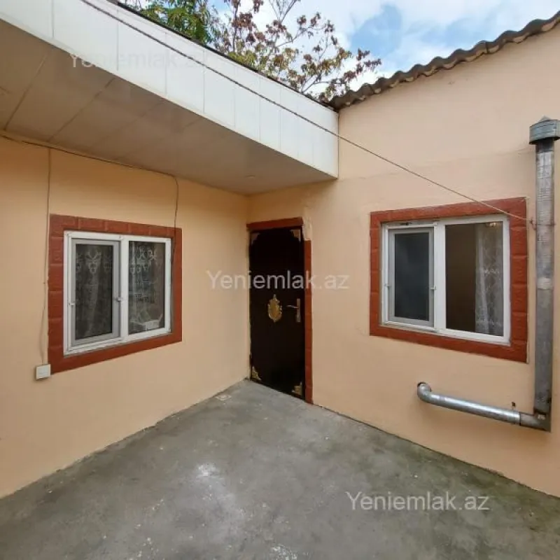 Satılır 2 otaqlı həyət evi 50 m²