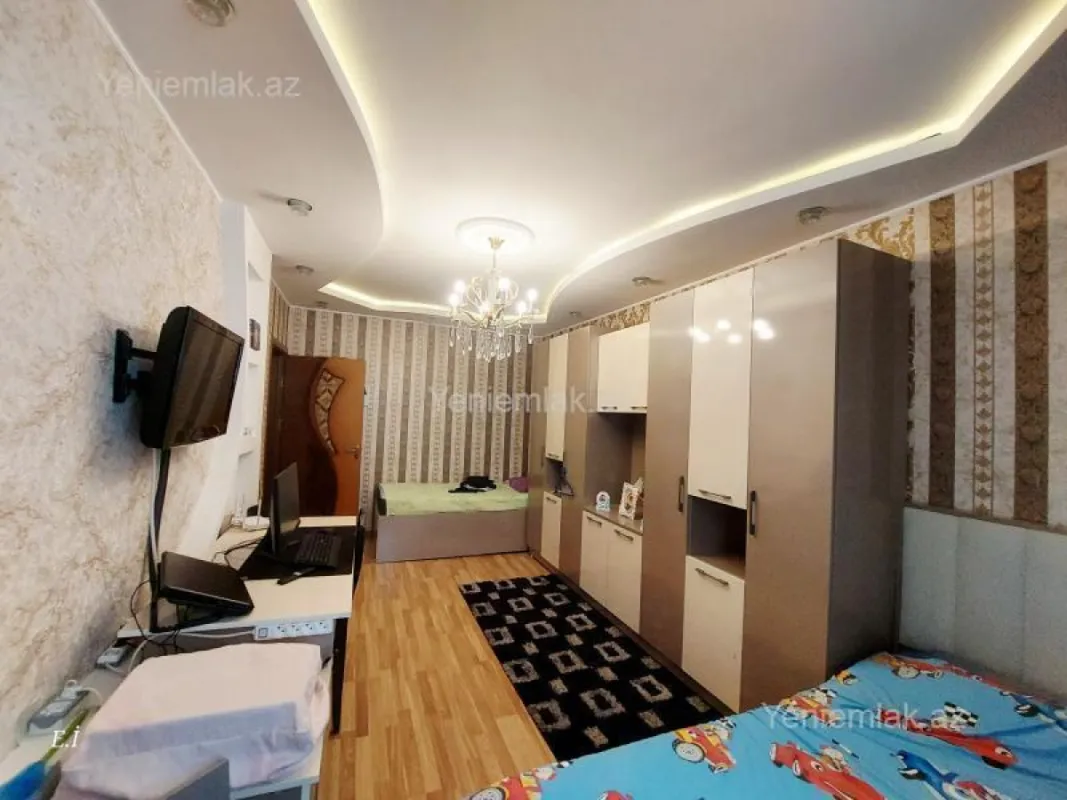 Satılır 3 otaqlı köhnə tikili 75 m²