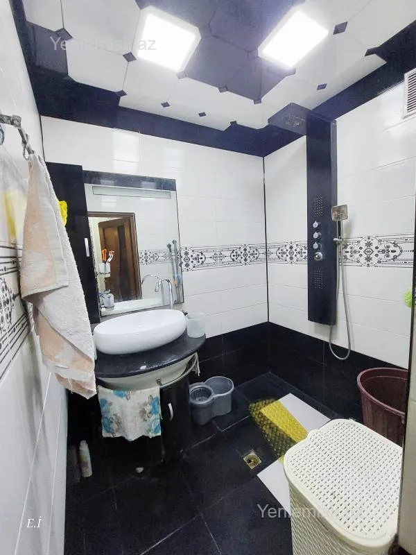 Satılır 3 otaqlı köhnə tikili 75 m²