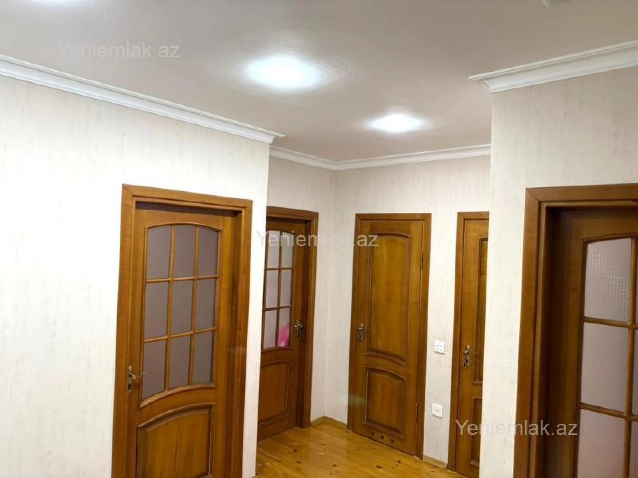 Satılır 3 otaqlı köhnə tikili 85 m²