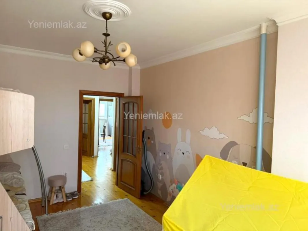 Satılır 3 otaqlı köhnə tikili 85 m²
