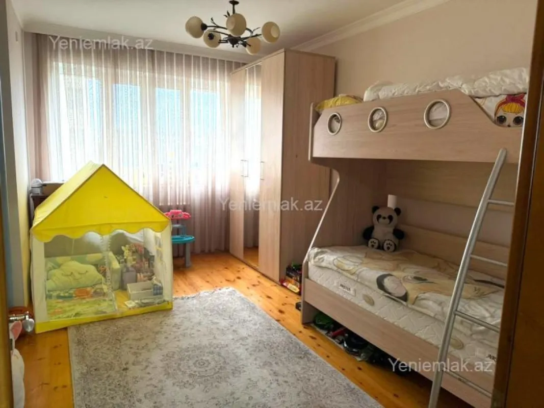 Satılır 3 otaqlı köhnə tikili 85 m²