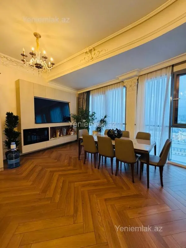 Satılır 3 otaqlı yeni tikili 165 m²