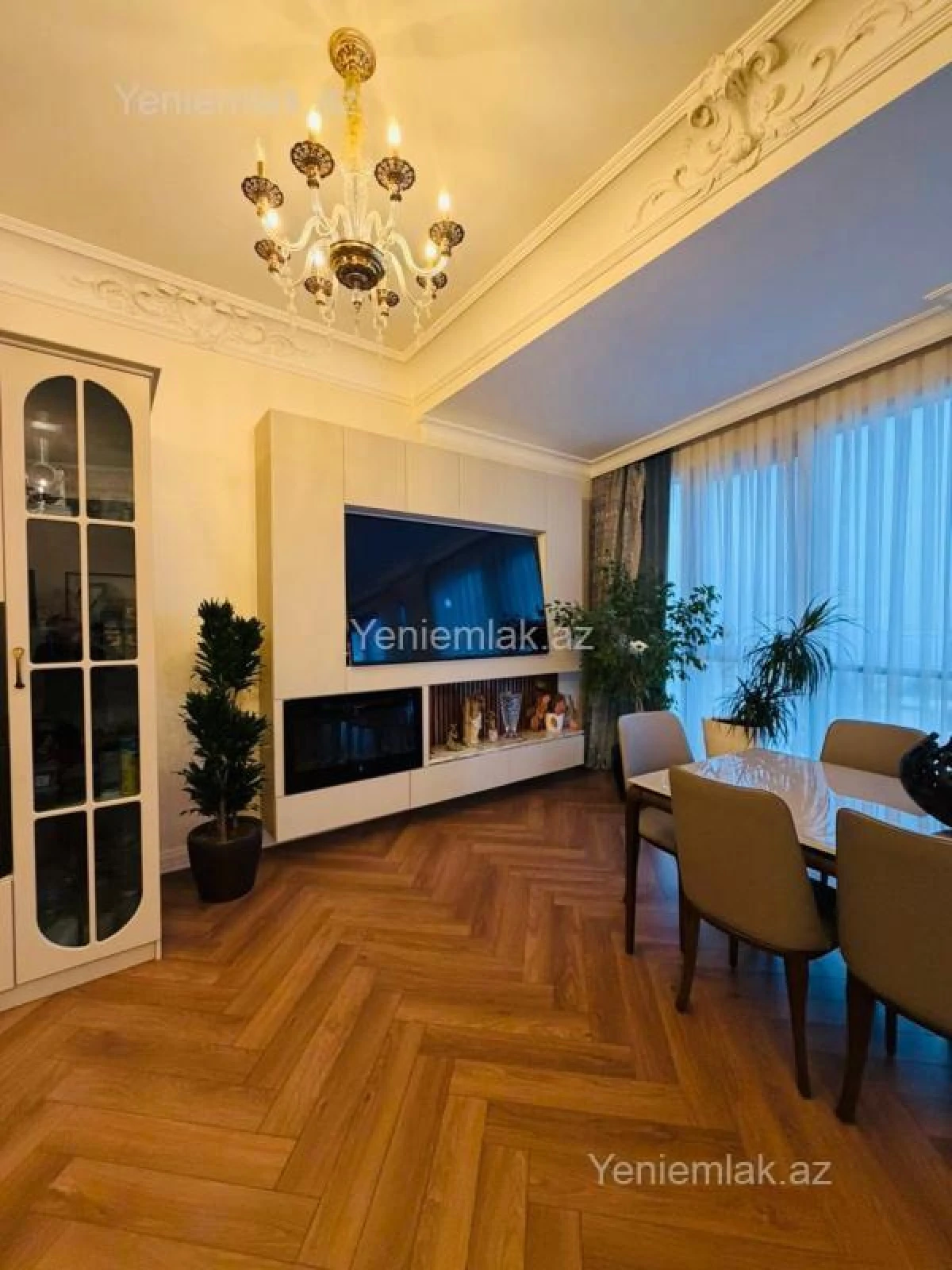Satılır 3 otaqlı yeni tikili 165 m²