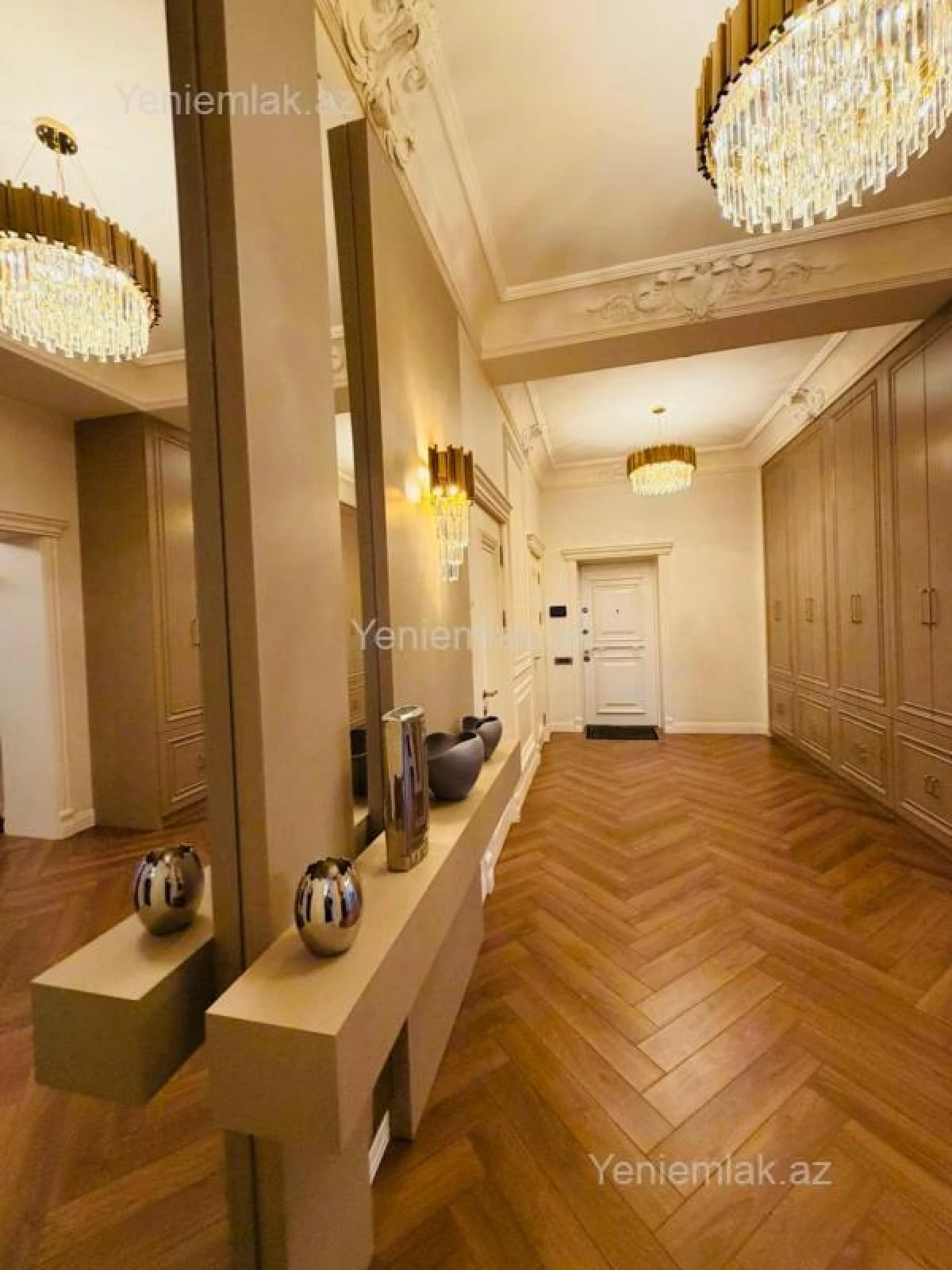 Satılır 3 otaqlı yeni tikili 165 m²