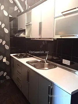 Satılır 2 otaqlı köhnə tikili 45 m²