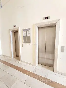 Satılır 3 otaqlı yeni tikili 137 m²