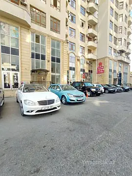 Satılır 3 otaqlı yeni tikili 137 m²