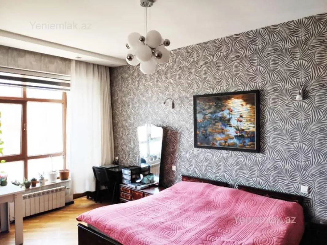 Satılır 3 otaqlı yeni tikili 137 m²