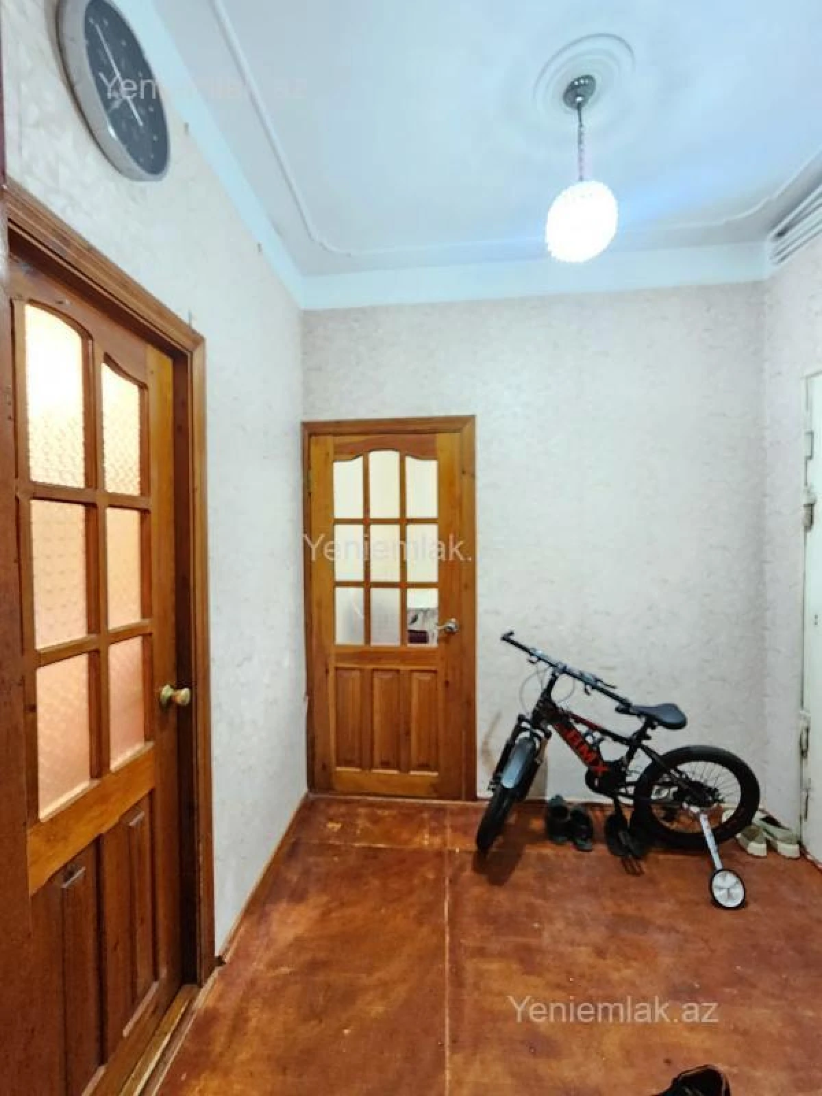 Satılır 4 otaqlı köhnə tikili 100 m²