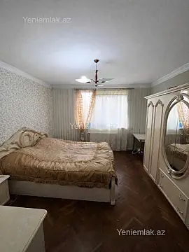 Satılır 2 otaqlı köhnə tikili 60 m²