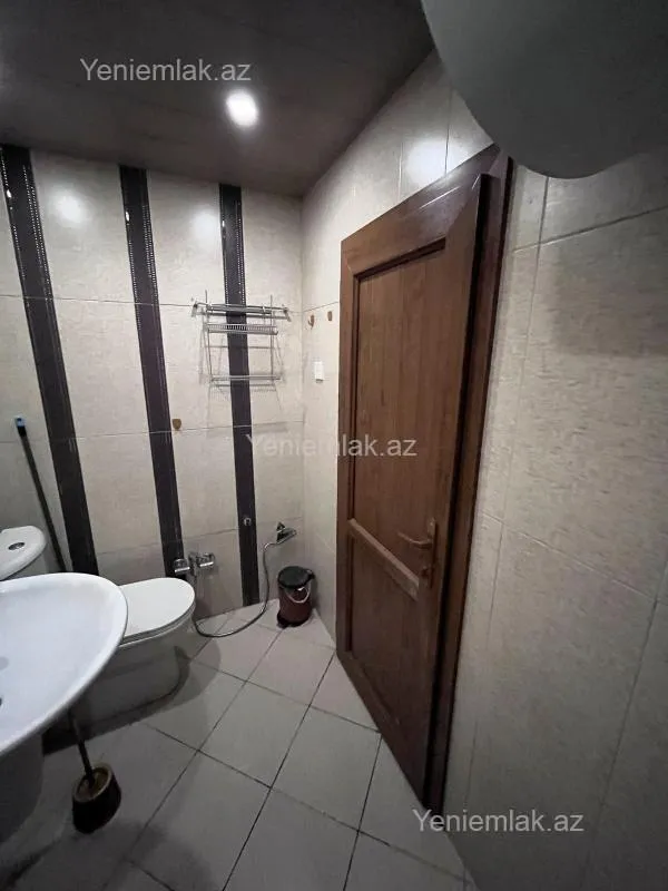 Satılır 2 otaqlı köhnə tikili 60 m²