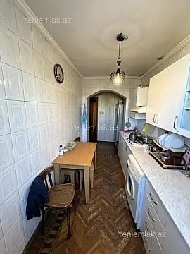Satılır 2 otaqlı köhnə tikili 60 m²