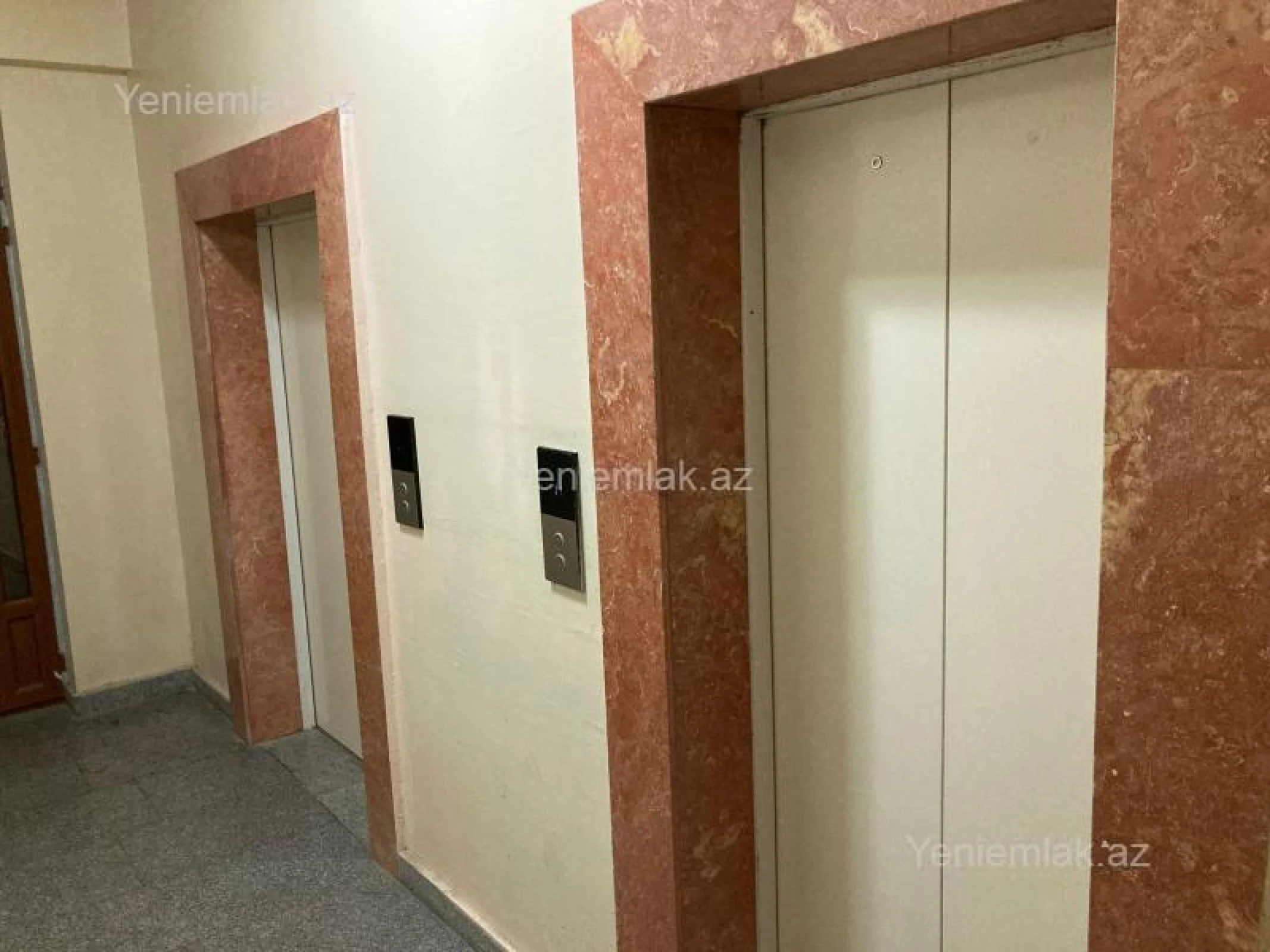 Satılır 3 otaqlı yeni tikili 100 m²