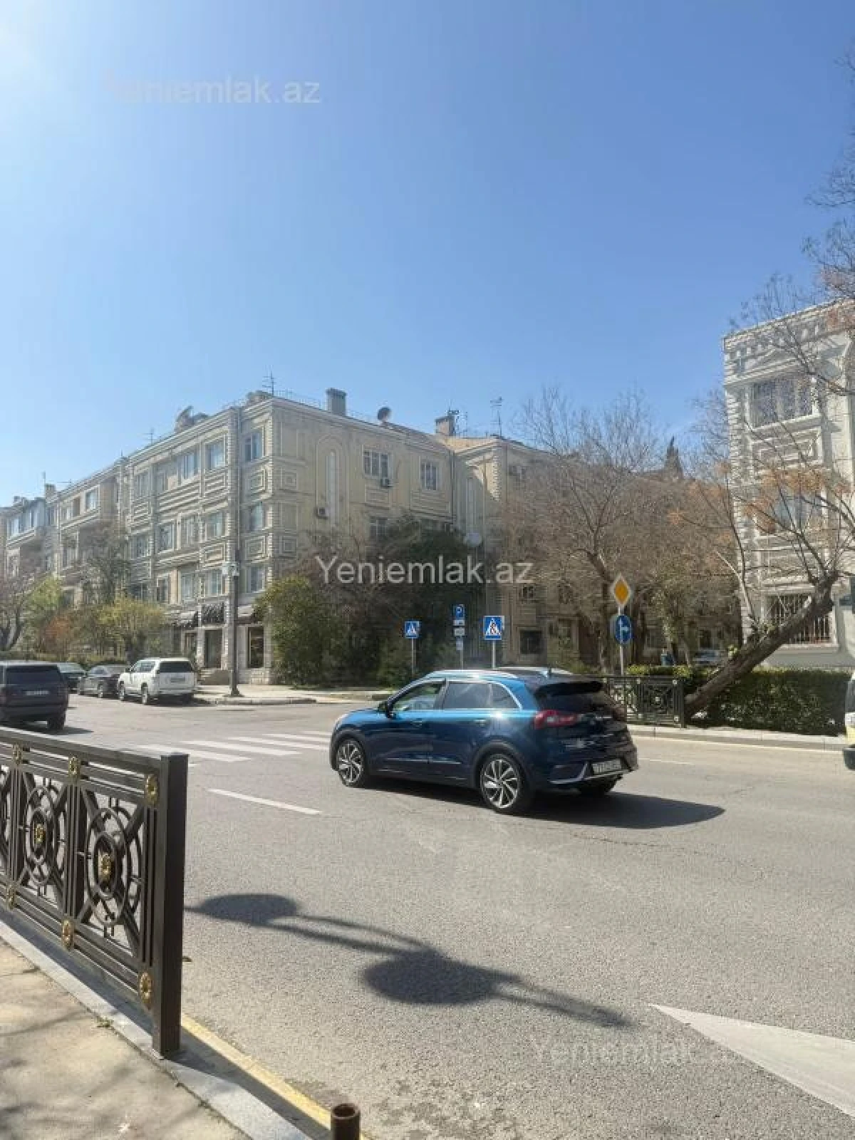 Satılır 2 otaqlı köhnə tikili 68 m²