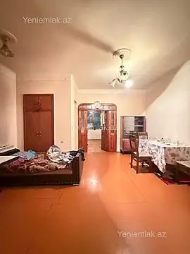 Satılır 2 otaqlı köhnə tikili 68 m²