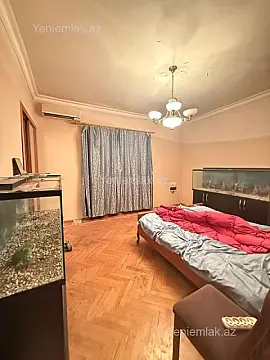 Satılır 3 otaqlı köhnə tikili 78 m²