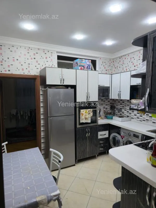 Satılır 4 otaqlı yeni tikili 100 m²