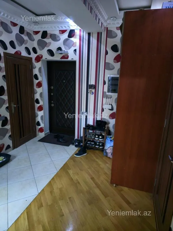 Satılır 4 otaqlı yeni tikili 100 m²