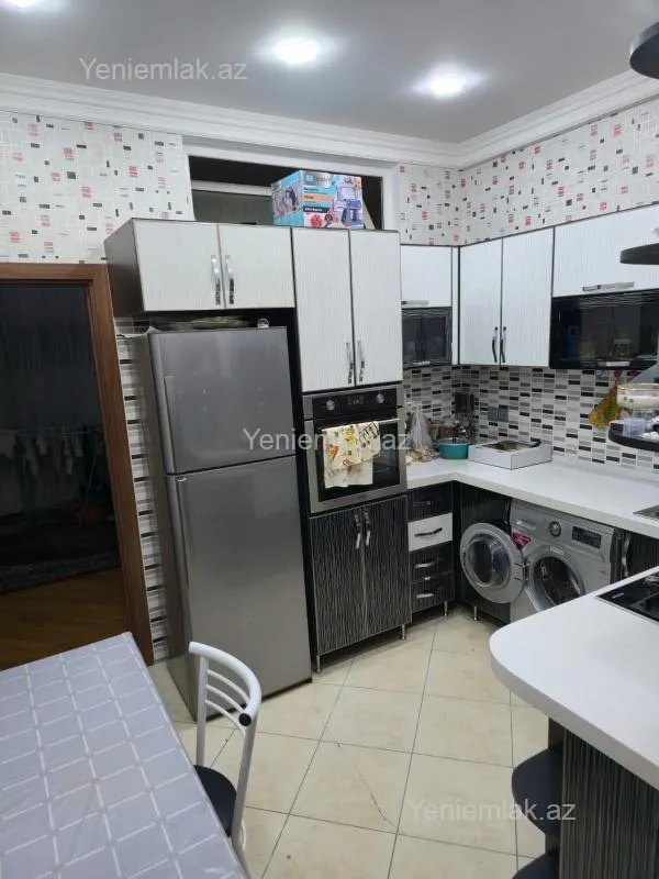 Satılır 4 otaqlı yeni tikili 100 m²