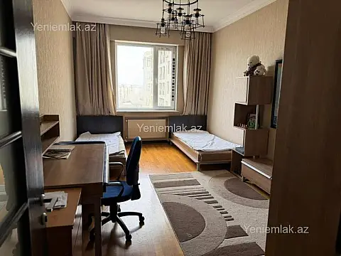 Satılır 3 otaqlı yeni tikili 140 m²