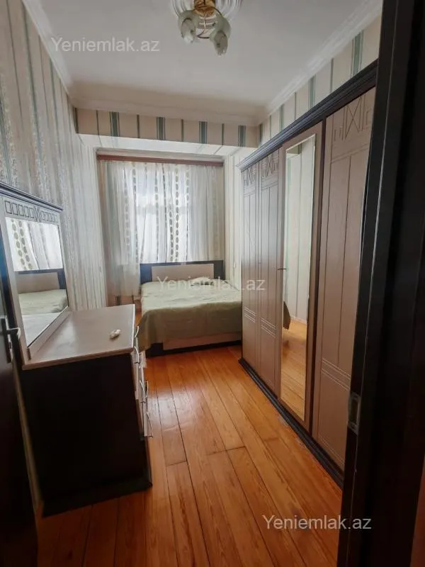 Satılır 3 otaqlı yeni tikili 110 m²