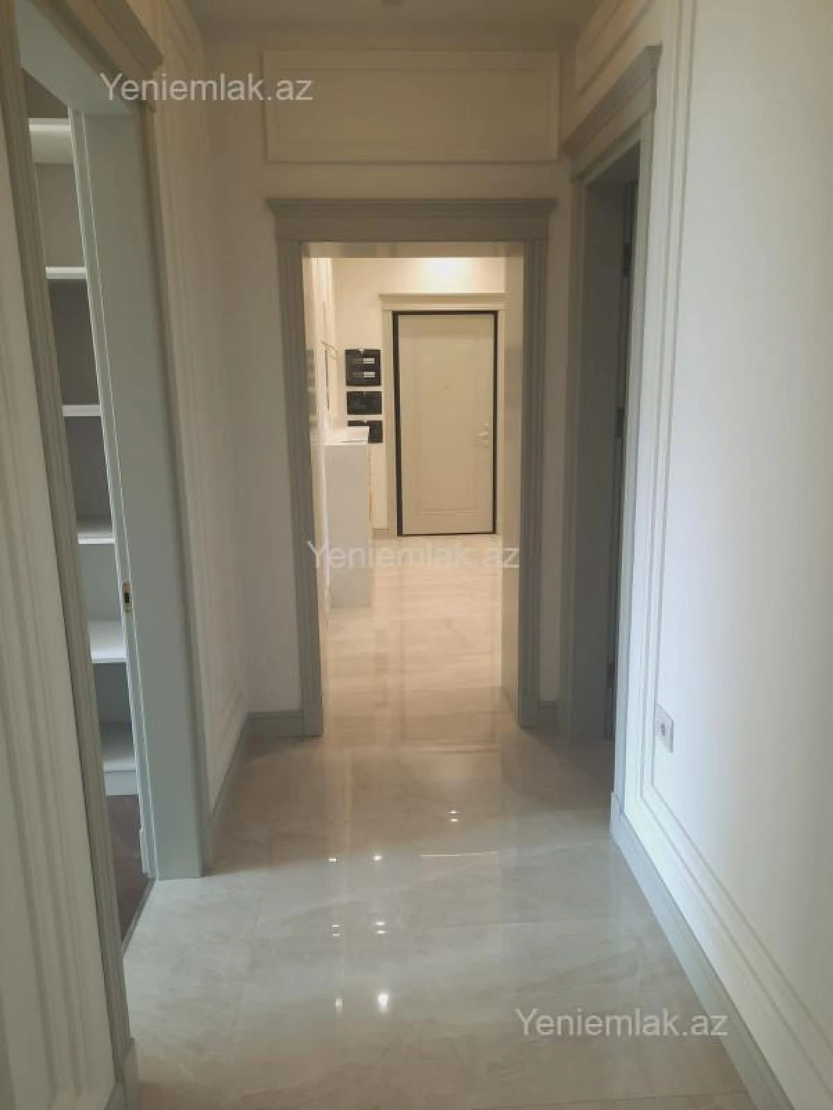 Satılır 4 otaqlı yeni tikili 220 m²