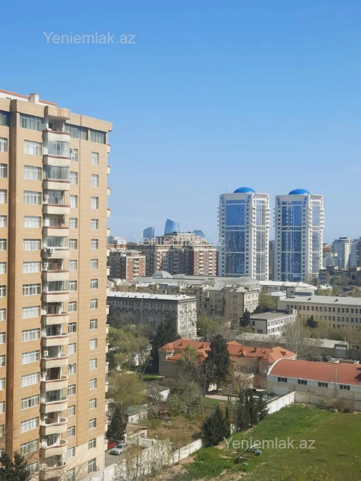 Satılır 4 otaqlı yeni tikili 220 m²