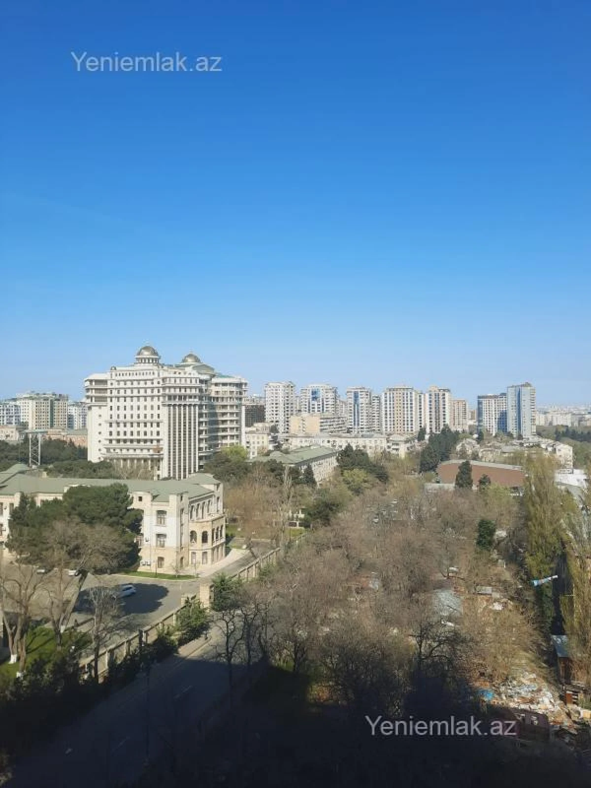 Satılır 4 otaqlı yeni tikili 220 m²