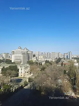 Satılır 4 otaqlı yeni tikili 220 m²