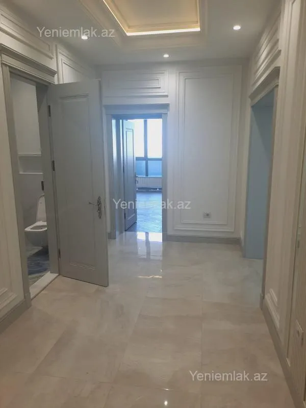 Satılır 4 otaqlı yeni tikili 220 m²