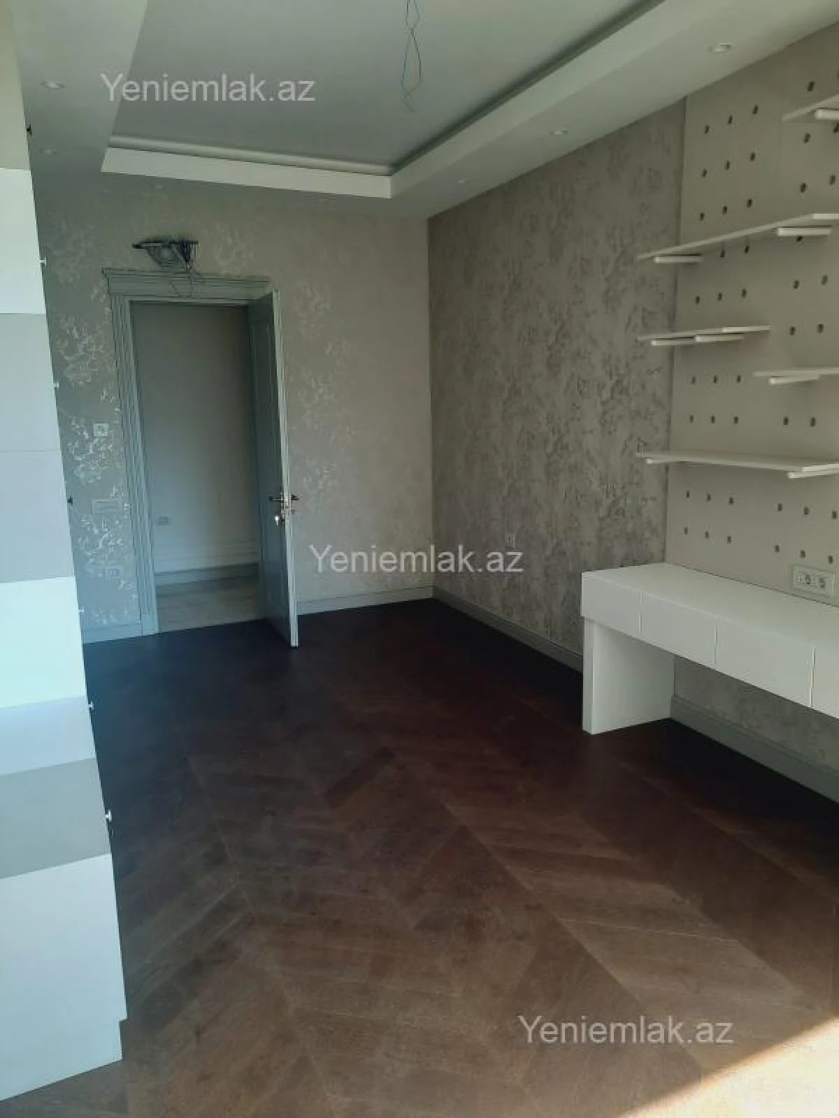 Satılır 4 otaqlı yeni tikili 220 m²