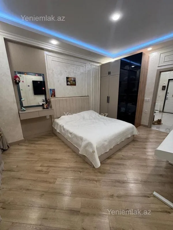 Satılır 2 otaqlı yeni tikili 87 m²