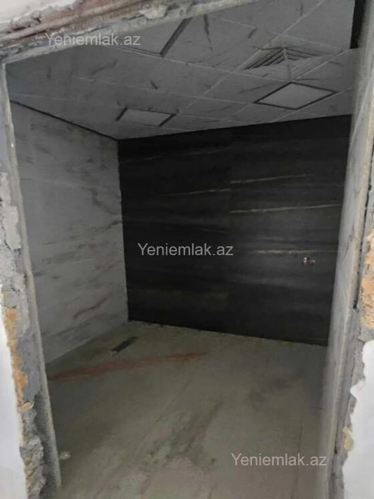 Satılır 4 otaqlı köhnə tikili 122 m²