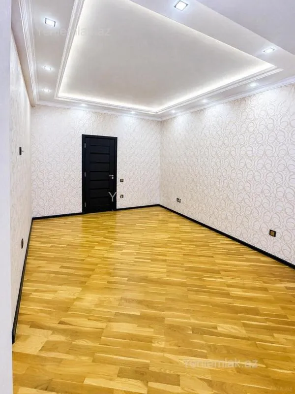 Satılır 3 otaqlı yeni tikili 120 m²