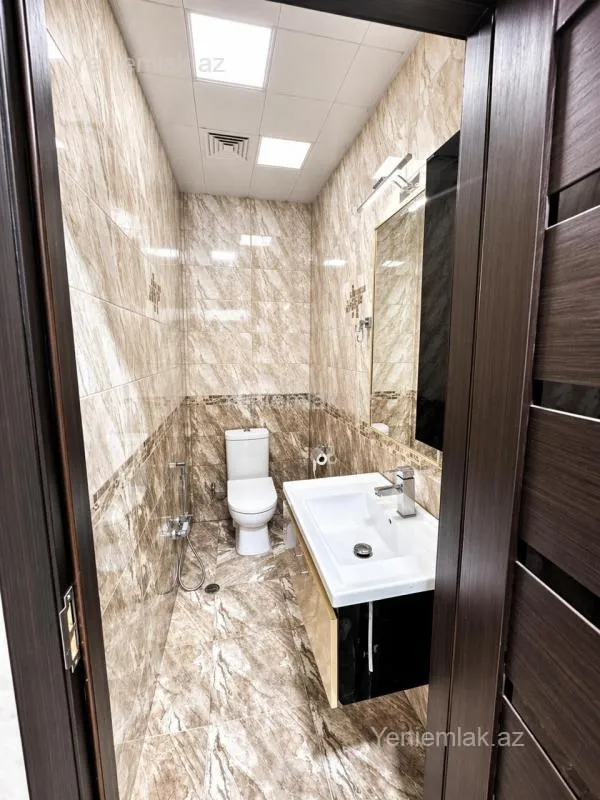 Satılır 3 otaqlı yeni tikili 120 m²