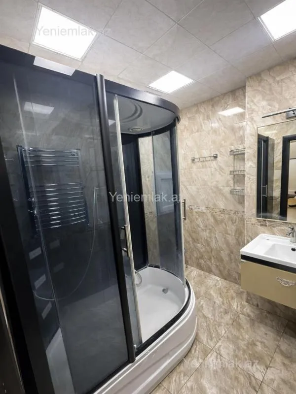 Satılır 3 otaqlı yeni tikili 120 m²