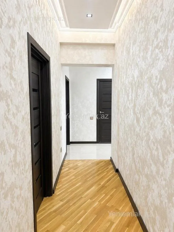 Satılır 3 otaqlı yeni tikili 120 m²