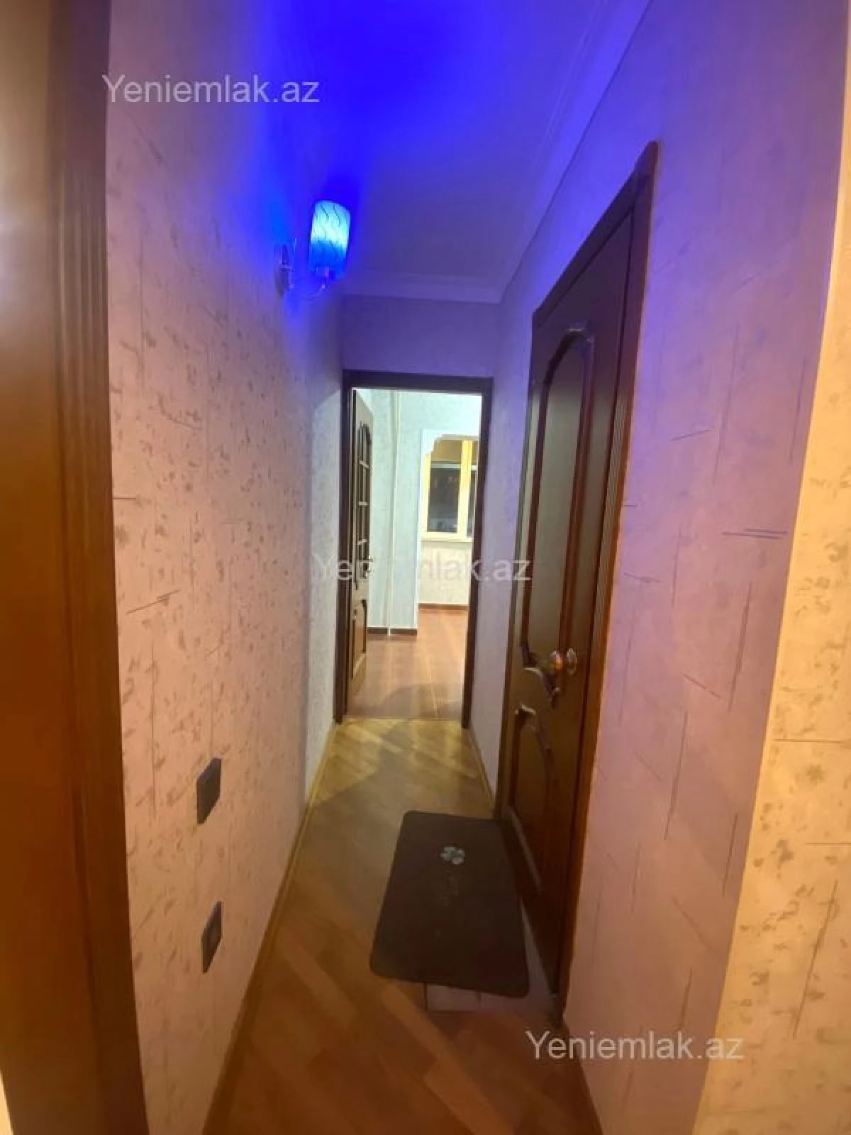 Satılır 3 otaqlı köhnə tikili 90 m²